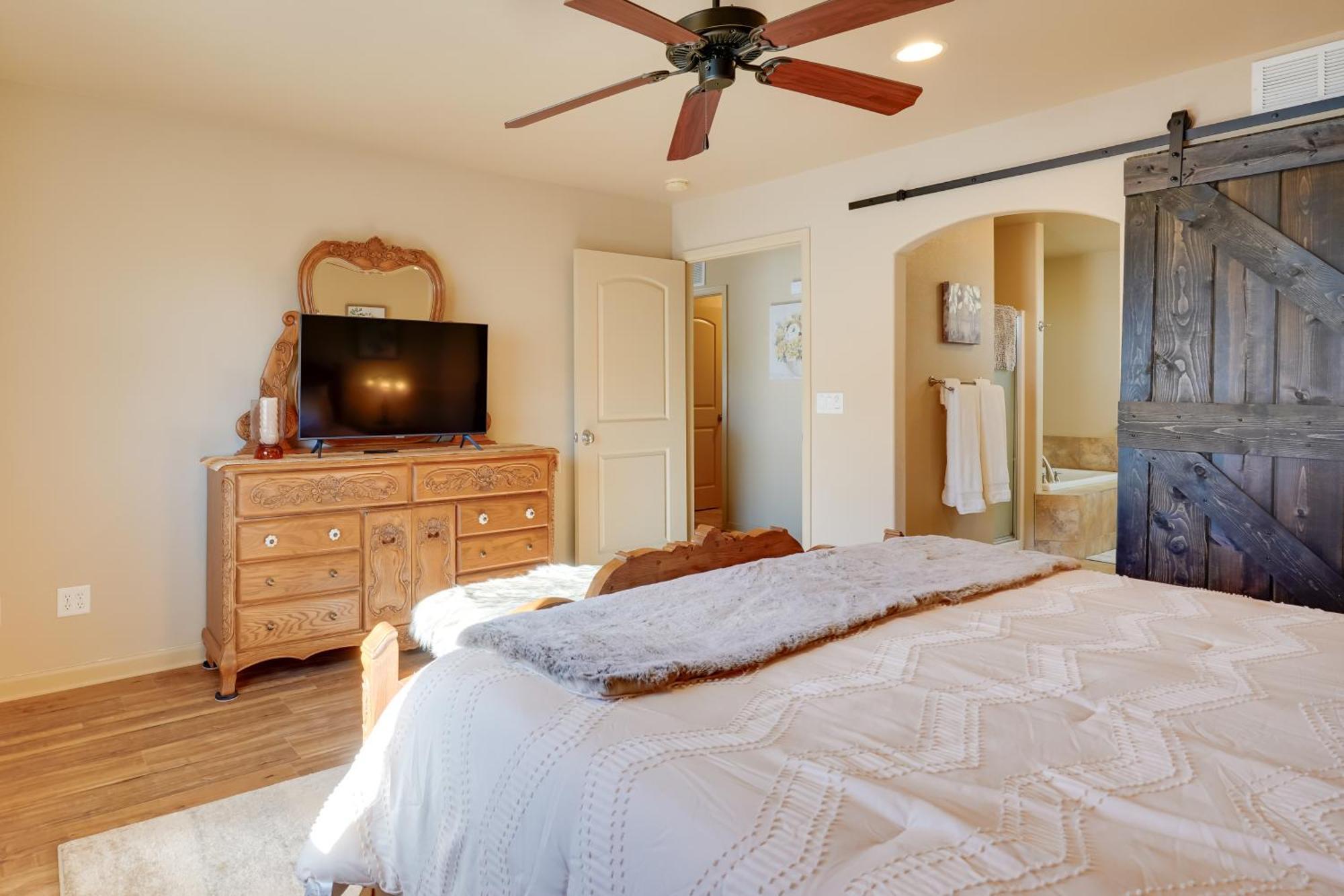 Pueblo Five Star Pikes Peak View Home With Hot Tub Pueblo West Exterior photo